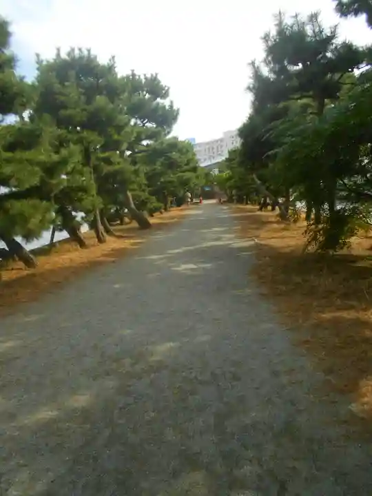 琵琶島神社の庭園