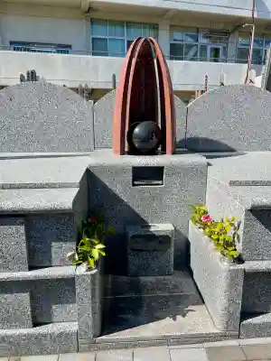 龍閑寺の{uncategorized: "未分類", other: "その他", undefined: "問題あり", building: "その他建物", grave: "お墓", sacred_gate: "鳥居", guardian: "狛犬", statue: "像", buddha: "仏像", history: "歴史", nature: "自然", garden: "庭園", animal: "動物", pagoda: "塔", temizu: "手水舎", mountain_gate: "山門・神門", sanctuary: "本殿・本堂", subordinate: "末社・摂社", art: "芸術", scenery: "景色", jizo: "地蔵", ema: "絵馬", goshuin: "御朱印", omikuji: "おみくじ", items: "授与品その他", amulet: "お守り", goshuincho: "御朱印帳", eats: "食事", festival: "お祭り", votive_dance: "神楽", shichigosan: "七五三参", wedding: "結婚式", experience: "体験その他", initially: "初詣", around: "周辺", anti_infection: "感染症対策"}