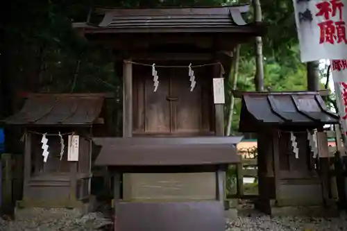 穂高神社本宮の末社