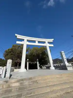 速谷神社の{uncategorized: "未分類", other: "その他", undefined: "問題あり", building: "その他建物", grave: "お墓", sacred_gate: "鳥居", guardian: "狛犬", statue: "像", buddha: "仏像", history: "歴史", nature: "自然", garden: "庭園", animal: "動物", pagoda: "塔", temizu: "手水舎", mountain_gate: "山門・神門", sanctuary: "本殿・本堂", subordinate: "末社・摂社", art: "芸術", scenery: "景色", jizo: "地蔵", ema: "絵馬", goshuin: "御朱印", omikuji: "おみくじ", items: "授与品その他", amulet: "お守り", goshuincho: "御朱印帳", eats: "食事", festival: "お祭り", votive_dance: "神楽", shichigosan: "七五三参", wedding: "結婚式", experience: "体験その他", initially: "初詣", around: "周辺", anti_infection: "感染症対策"}