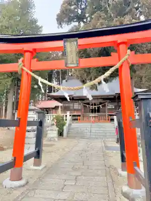 鼬幣稲荷神社の{uncategorized: "未分類", other: "その他", undefined: "問題あり", building: "その他建物", grave: "お墓", sacred_gate: "鳥居", guardian: "狛犬", statue: "像", buddha: "仏像", history: "歴史", nature: "自然", garden: "庭園", animal: "動物", pagoda: "塔", temizu: "手水舎", mountain_gate: "山門・神門", sanctuary: "本殿・本堂", subordinate: "末社・摂社", art: "芸術", scenery: "景色", jizo: "地蔵", ema: "絵馬", goshuin: "御朱印", omikuji: "おみくじ", items: "授与品その他", amulet: "お守り", goshuincho: "御朱印帳", eats: "食事", festival: "お祭り", votive_dance: "神楽", shichigosan: "七五三参", wedding: "結婚式", experience: "体験その他", initially: "初詣", around: "周辺", anti_infection: "感染症対策"}