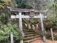 白髪神社の鳥居