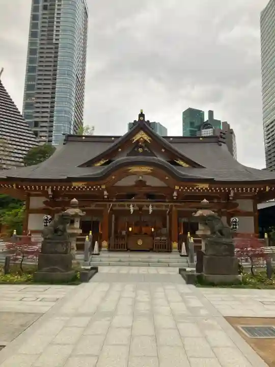 西久保八幡神社の{uncategorized: "未分類", other: "その他", undefined: "問題あり", building: "その他建物", grave: "お墓", sacred_gate: "鳥居", guardian: "狛犬", statue: "像", buddha: "仏像", history: "歴史", nature: "自然", garden: "庭園", animal: "動物", pagoda: "塔", temizu: "手水舎", mountain_gate: "山門・神門", sanctuary: "本殿・本堂", subordinate: "末社・摂社", art: "芸術", scenery: "景色", jizo: "地蔵", ema: "絵馬", goshuin: "御朱印", omikuji: "おみくじ", items: "授与品その他", amulet: "お守り", goshuincho: "御朱印帳", eats: "食事", festival: "お祭り", votive_dance: "神楽", shichigosan: "七五三参", wedding: "結婚式", experience: "体験その他", initially: "初詣", around: "周辺", anti_infection: "感染症対策"}