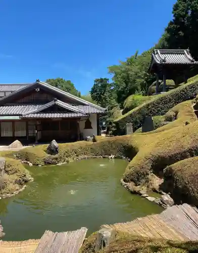 林昌寺の庭園