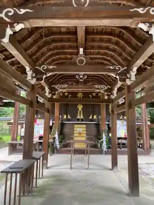 梅宮大社の本殿・本堂