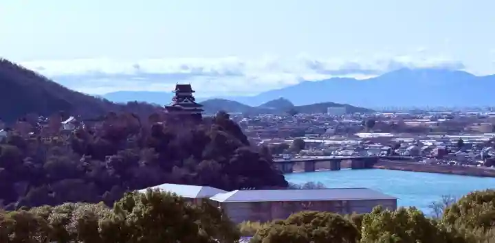 成田山名古屋別院大聖寺(犬山成田山)の{uncategorized: "未分類", other: "その他", undefined: "問題あり", building: "その他建物", grave: "お墓", sacred_gate: "鳥居", guardian: "狛犬", statue: "像", buddha: "仏像", history: "歴史", nature: "自然", garden: "庭園", animal: "動物", pagoda: "塔", temizu: "手水舎", mountain_gate: "山門・神門", sanctuary: "本殿・本堂", subordinate: "末社・摂社", art: "芸術", scenery: "景色", jizo: "地蔵", ema: "絵馬", goshuin: "御朱印", omikuji: "おみくじ", items: "授与品その他", amulet: "お守り", goshuincho: "御朱印帳", eats: "食事", festival: "お祭り", votive_dance: "神楽", shichigosan: "七五三参", wedding: "結婚式", experience: "体験その他", initially: "初詣", around: "周辺", anti_infection: "感染症対策"}