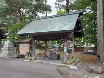 富良野神社の手水舎