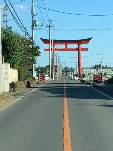 小泉稲荷神社の鳥居