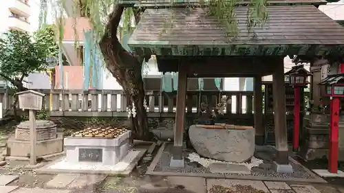 三島神社の手水舎