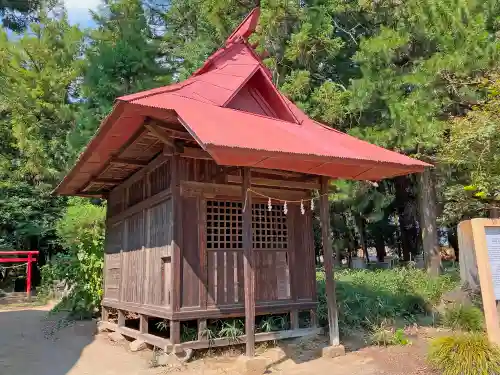 二宮赤城神社の末社・摂社