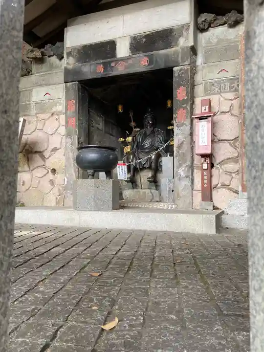 瀧泉寺(目黒不動尊)の本殿・本堂