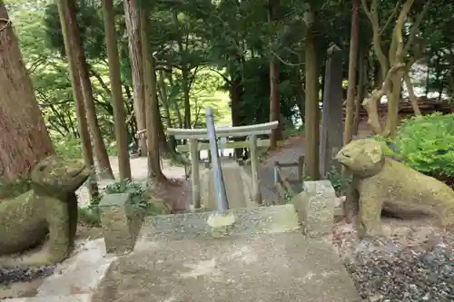 阿久津「田村神社」（郡山市阿久津町）旧社名：伊豆箱根三嶋三社の狛犬