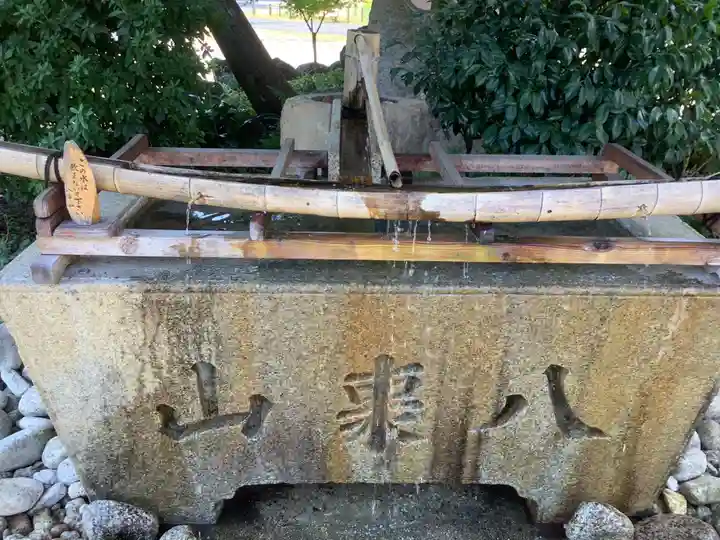 八事山 興正寺の手水舎