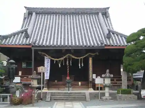 勝龍寺の本殿