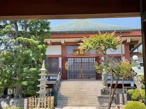 慈眼寺の本殿・本堂