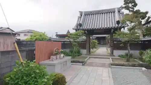 大運寺の山門