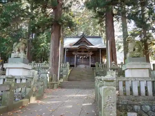 法性神社の本殿