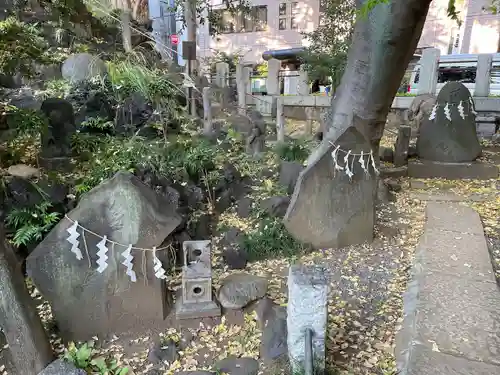 鳩森八幡神社の末社・摂社
