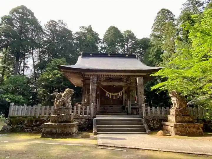 粟鹿神社の本殿・本堂