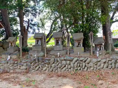 倭文神社の末社