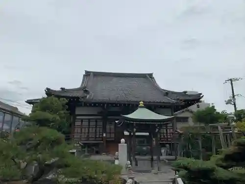 興徳寺の本殿