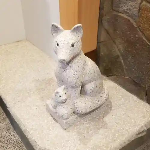 初音森神社の狛犬