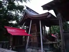 白山神社の本殿