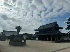 高田本山専修寺(三重県)