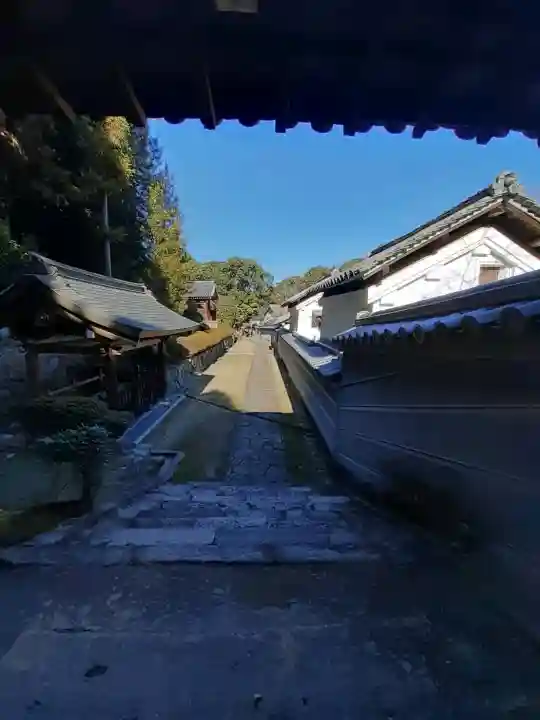 安福寺の{uncategorized: "未分類", other: "その他", undefined: "問題あり", building: "その他建物", grave: "お墓", sacred_gate: "鳥居", guardian: "狛犬", statue: "像", buddha: "仏像", history: "歴史", nature: "自然", garden: "庭園", animal: "動物", pagoda: "塔", temizu: "手水舎", mountain_gate: "山門・神門", sanctuary: "本殿・本堂", subordinate: "末社・摂社", art: "芸術", scenery: "景色", jizo: "地蔵", ema: "絵馬", goshuin: "御朱印", omikuji: "おみくじ", items: "授与品その他", amulet: "お守り", goshuincho: "御朱印帳", eats: "食事", festival: "お祭り", votive_dance: "神楽", shichigosan: "七五三参", wedding: "結婚式", experience: "体験その他", initially: "初詣", around: "周辺", anti_infection: "感染症対策"}