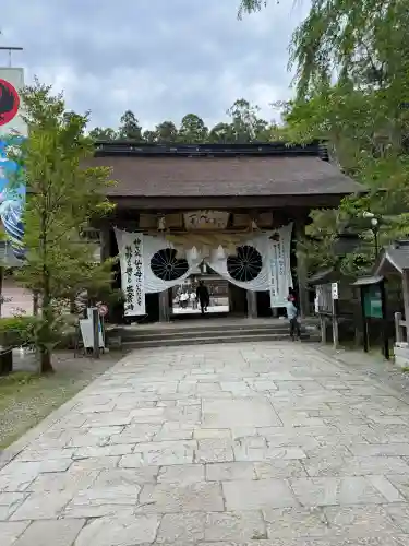 熊野本宮大社の{uncategorized: "未分類", other: "その他", undefined: "問題あり", building: "その他建物", grave: "お墓", sacred_gate: "鳥居", guardian: "狛犬", statue: "像", buddha: "仏像", history: "歴史", nature: "自然", garden: "庭園", animal: "動物", pagoda: "塔", temizu: "手水舎", mountain_gate: "山門・神門", sanctuary: "本殿・本堂", subordinate: "末社・摂社", art: "芸術", scenery: "景色", jizo: "地蔵", ema: "絵馬", goshuin: "御朱印", omikuji: "おみくじ", items: "授与品その他", amulet: "お守り", goshuincho: "御朱印帳", eats: "食事", festival: "お祭り", votive_dance: "神楽", shichigosan: "七五三参", wedding: "結婚式", experience: "体験その他", initially: "初詣", around: "周辺", anti_infection: "感染症対策"}