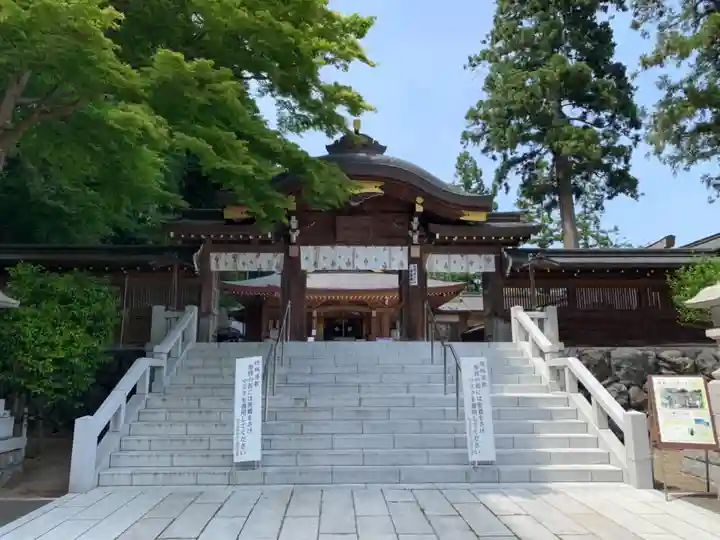 高麗神社の山門・神門