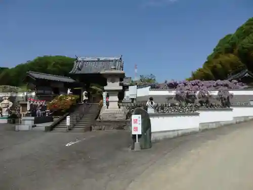 長泉寺の山門