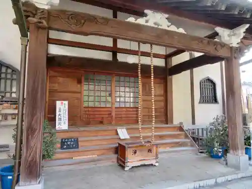 英信寺の本殿・本堂