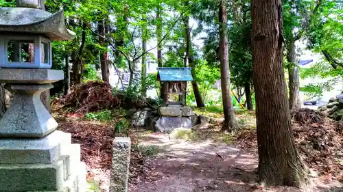 入見神社の末社