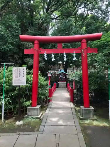 世田谷八幡宮の鳥居