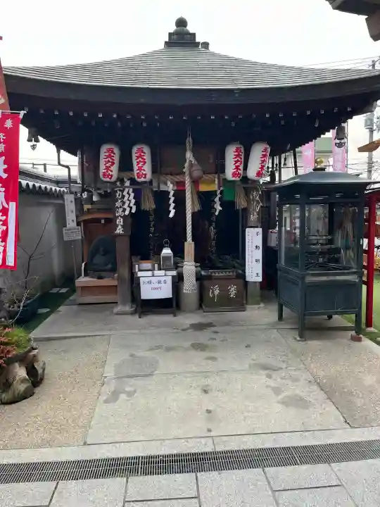 総持院(總持院)の{uncategorized: "未分類", other: "その他", undefined: "問題あり", building: "その他建物", grave: "お墓", sacred_gate: "鳥居", guardian: "狛犬", statue: "像", buddha: "仏像", history: "歴史", nature: "自然", garden: "庭園", animal: "動物", pagoda: "塔", temizu: "手水舎", mountain_gate: "山門・神門", sanctuary: "本殿・本堂", subordinate: "末社・摂社", art: "芸術", scenery: "景色", jizo: "地蔵", ema: "絵馬", goshuin: "御朱印", omikuji: "おみくじ", items: "授与品その他", amulet: "お守り", goshuincho: "御朱印帳", eats: "食事", festival: "お祭り", votive_dance: "神楽", shichigosan: "七五三参", wedding: "結婚式", experience: "体験その他", initially: "初詣", around: "周辺", anti_infection: "感染症対策"}