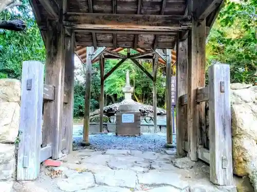 大御堂寺（野間大坊）のお墓