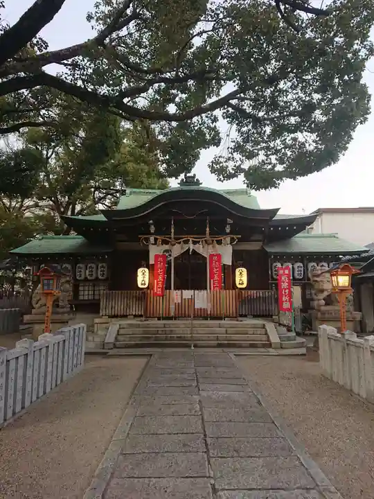 八王子神社の本殿・本堂