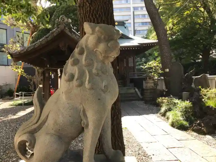 廣尾稲荷神社の狛犬