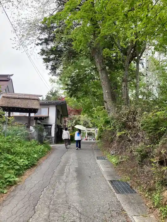 戸隠神社火之御子社の周辺