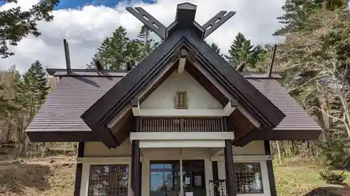 茂岩神社の本殿・本堂