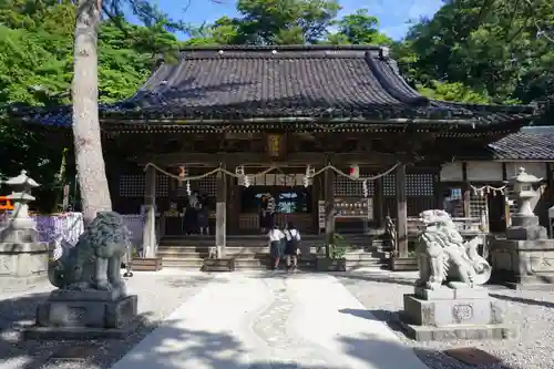 石浦神社の本殿