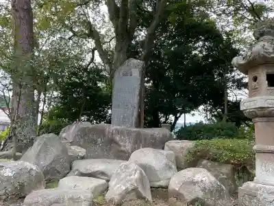 石見国一宮　物部神社の{uncategorized: "未分類", other: "その他", undefined: "問題あり", building: "その他建物", grave: "お墓", sacred_gate: "鳥居", guardian: "狛犬", statue: "像", buddha: "仏像", history: "歴史", nature: "自然", garden: "庭園", animal: "動物", pagoda: "塔", temizu: "手水舎", mountain_gate: "山門・神門", sanctuary: "本殿・本堂", subordinate: "末社・摂社", art: "芸術", scenery: "景色", jizo: "地蔵", ema: "絵馬", goshuin: "御朱印", omikuji: "おみくじ", items: "授与品その他", amulet: "お守り", goshuincho: "御朱印帳", eats: "食事", festival: "お祭り", votive_dance: "神楽", shichigosan: "七五三参", wedding: "結婚式", experience: "体験その他", initially: "初詣", around: "周辺", anti_infection: "感染症対策"}