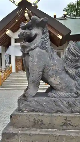 烈々布神社の狛犬