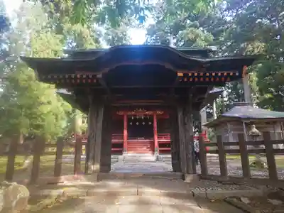 出羽神社(出羽三山神社)~三神合祭殿~の末社・摂社