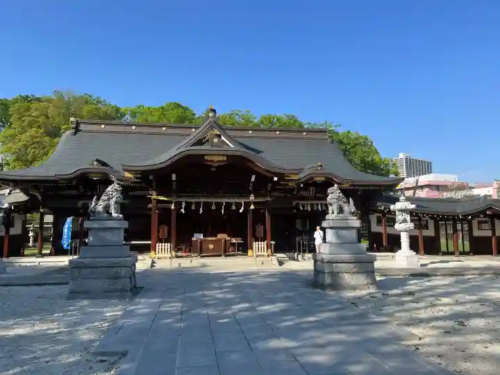 諏訪神社の{uncategorized: "未分類", other: "その他", undefined: "問題あり", building: "その他建物", grave: "お墓", sacred_gate: "鳥居", guardian: "狛犬", statue: "像", buddha: "仏像", history: "歴史", nature: "自然", garden: "庭園", animal: "動物", pagoda: "塔", temizu: "手水舎", mountain_gate: "山門・神門", sanctuary: "本殿・本堂", subordinate: "末社・摂社", art: "芸術", scenery: "景色", jizo: "地蔵", ema: "絵馬", goshuin: "御朱印", omikuji: "おみくじ", items: "授与品その他", amulet: "お守り", goshuincho: "御朱印帳", eats: "食事", festival: "お祭り", votive_dance: "神楽", shichigosan: "七五三参", wedding: "結婚式", experience: "体験その他", initially: "初詣", around: "周辺", anti_infection: "感染症対策"}
