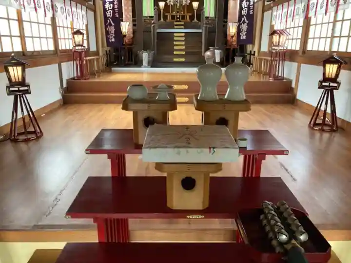 總社 和田八幡宮の本殿・本堂