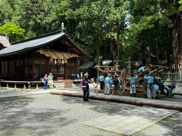 諏訪大社下社春宮のお祭り