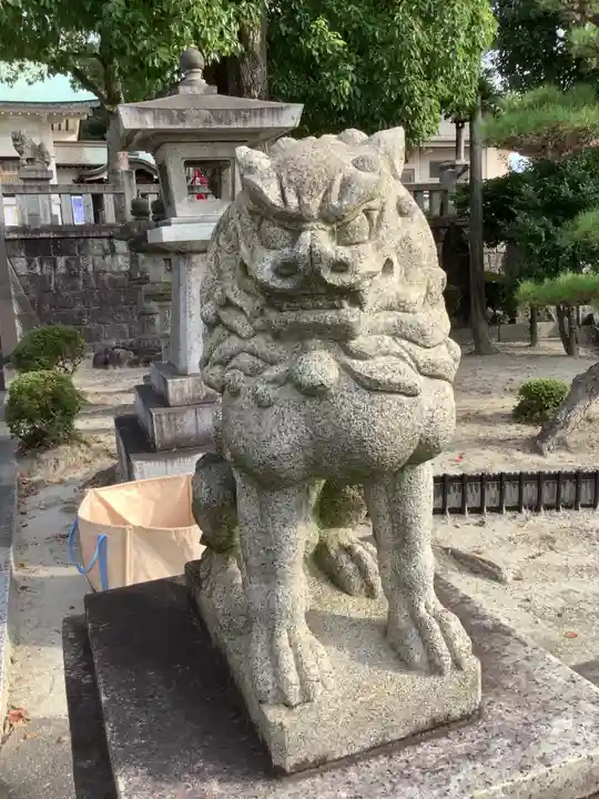 貴船社(一社3)の狛犬