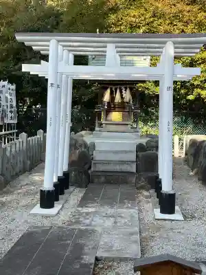 川原神社の{uncategorized: "未分類", other: "その他", undefined: "問題あり", building: "その他建物", grave: "お墓", sacred_gate: "鳥居", guardian: "狛犬", statue: "像", buddha: "仏像", history: "歴史", nature: "自然", garden: "庭園", animal: "動物", pagoda: "塔", temizu: "手水舎", mountain_gate: "山門・神門", sanctuary: "本殿・本堂", subordinate: "末社・摂社", art: "芸術", scenery: "景色", jizo: "地蔵", ema: "絵馬", goshuin: "御朱印", omikuji: "おみくじ", items: "授与品その他", amulet: "お守り", goshuincho: "御朱印帳", eats: "食事", festival: "お祭り", votive_dance: "神楽", shichigosan: "七五三参", wedding: "結婚式", experience: "体験その他", initially: "初詣", around: "周辺", anti_infection: "感染症対策"}